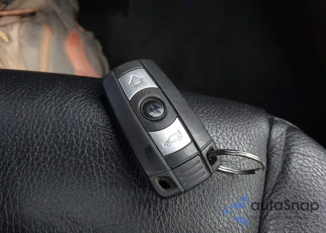 2007 BMW 328Xi из США, поврежденный, VIN WBAWC33587PC86076